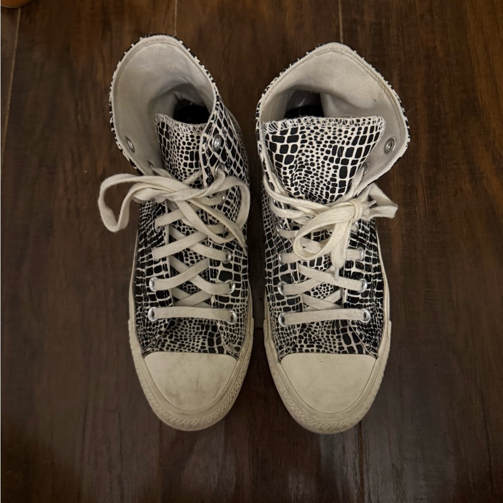 Converse Sneakers in Black & White - Stylish Casual Shoes